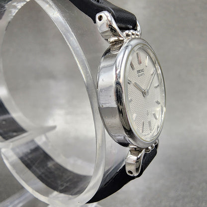 Seiko Watch Women 20mm Silver Dial Silver Tone Round 14000500 New Battery3