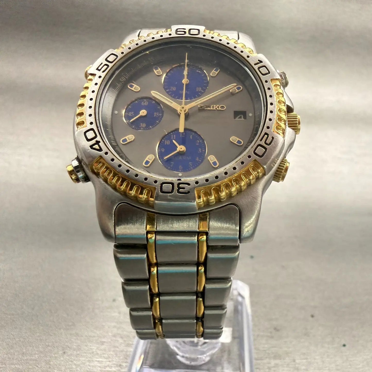 Seiko Sports 150 Chronograph Watch Men 40mm Gray Dial Two Tone Date 7T32-6C095
