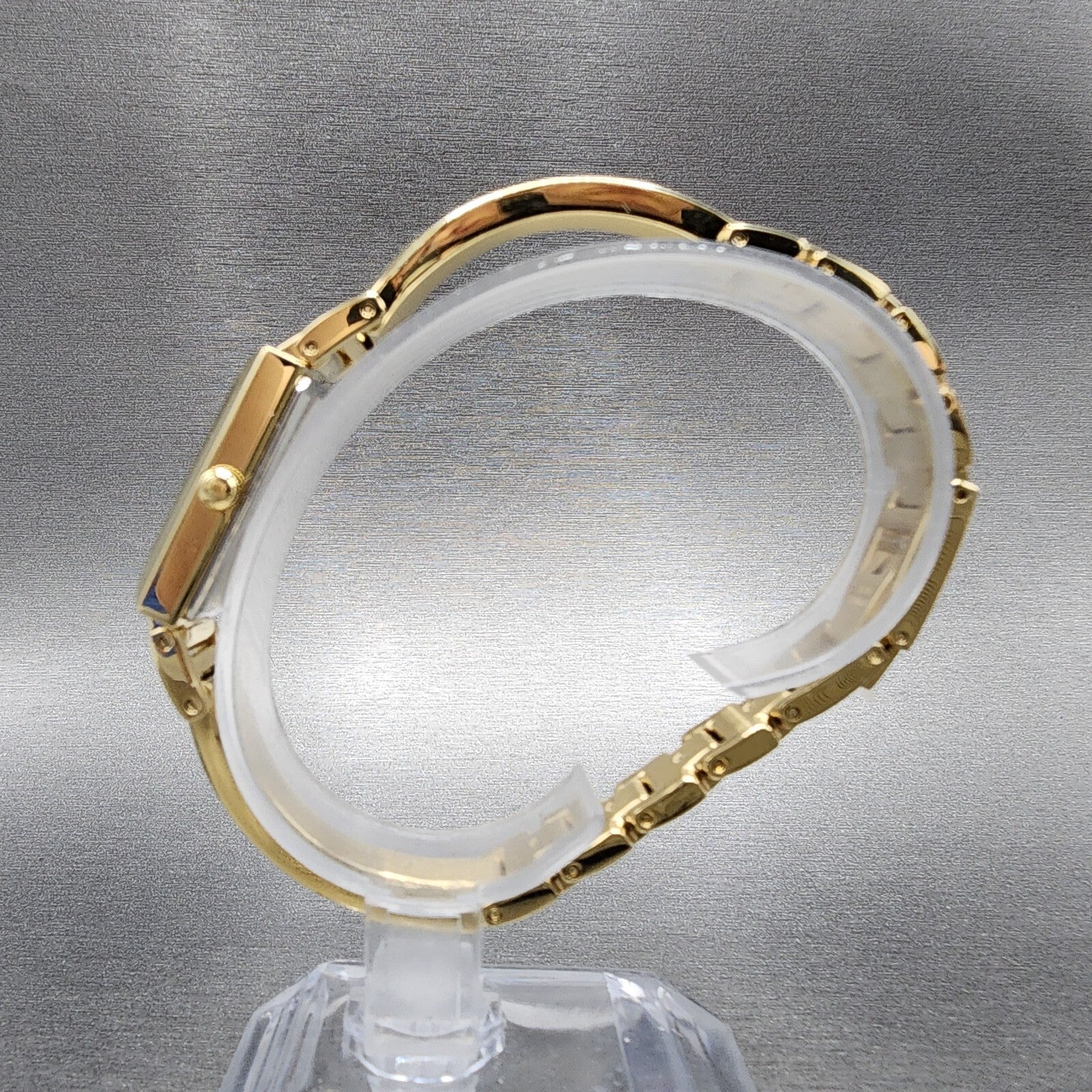 Bulova Tank Watch Women 18mm MOP Dial Gold Tone Diamond Accents New Battery6
