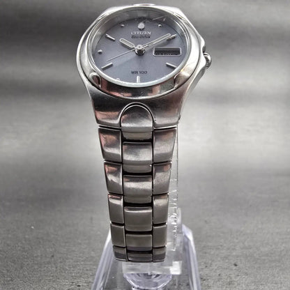 Citizen Eco-Drive Watch Women 25mm Gray Dial Silver Daydate E001-K17580 Works5