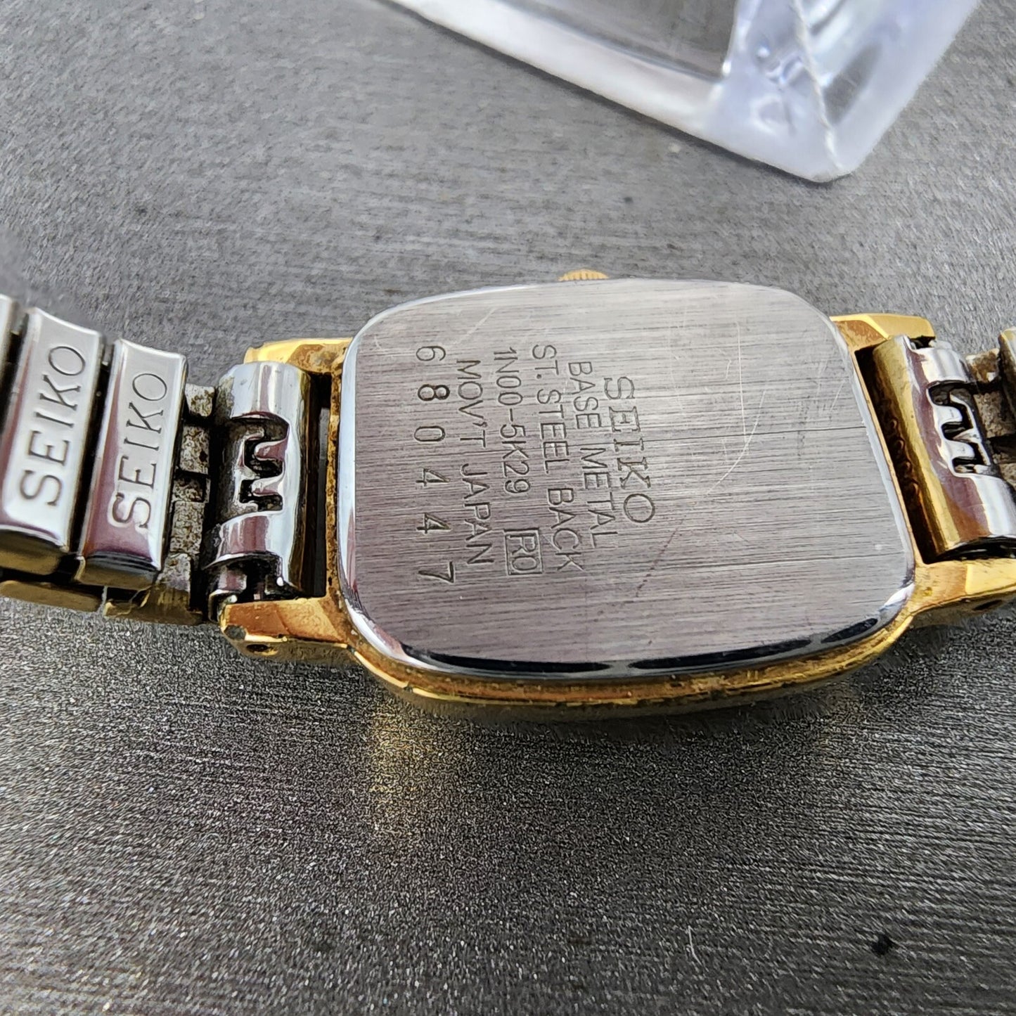 VTG Seiko Watch Women 17mm White Dial Gold Tone Rectangle 1N005K29 New Battery9