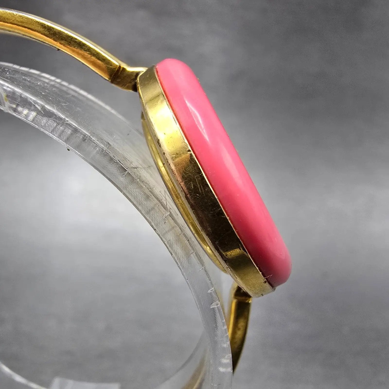 Gucci 11/12.2 Watch Women 26mm White Dial Gold Tone Round New Battery Pink Bezel3