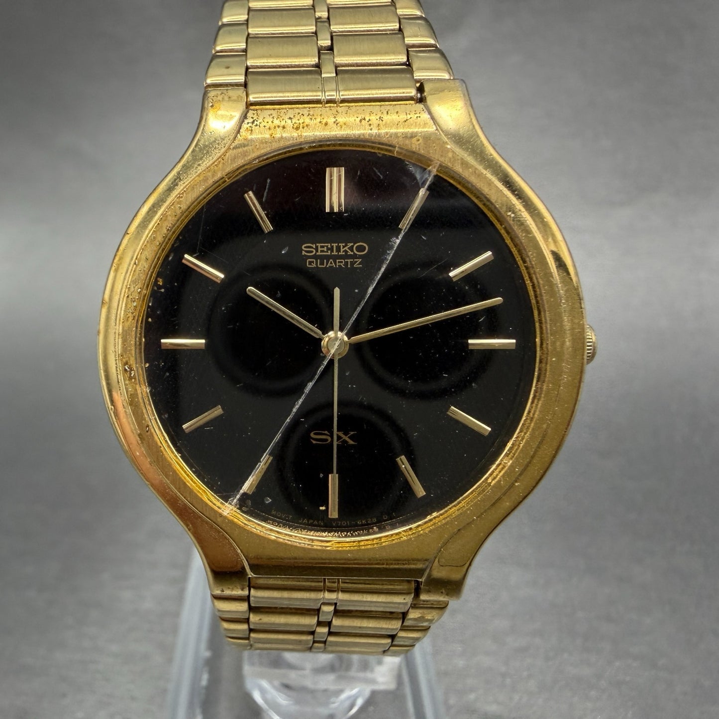 Seiko SX Watch Men 34mm Black Dial Gold Tone Round Vinatge V701-6K00 New Battery0