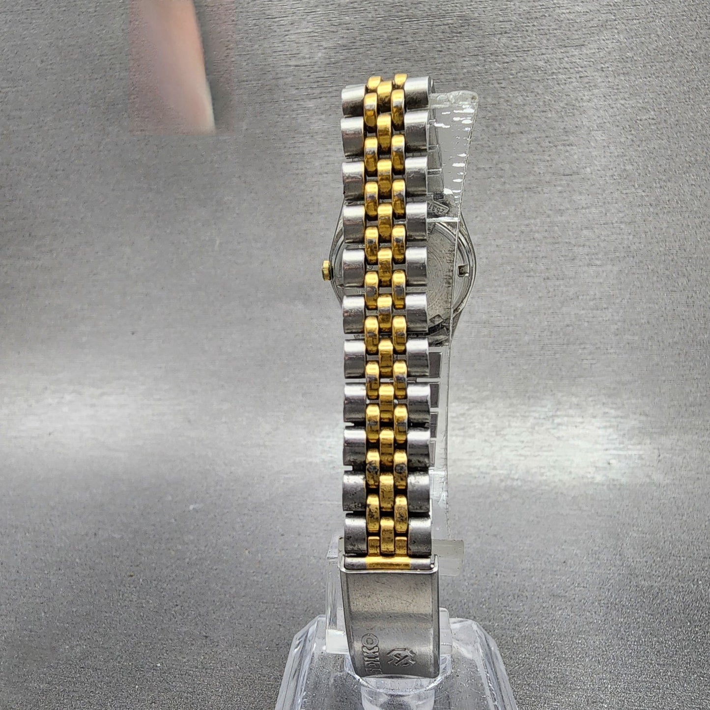 Seiko SQ Watch Women 24mm Gold Dial Two Tone Daydate 24mm Round New Battery J1237