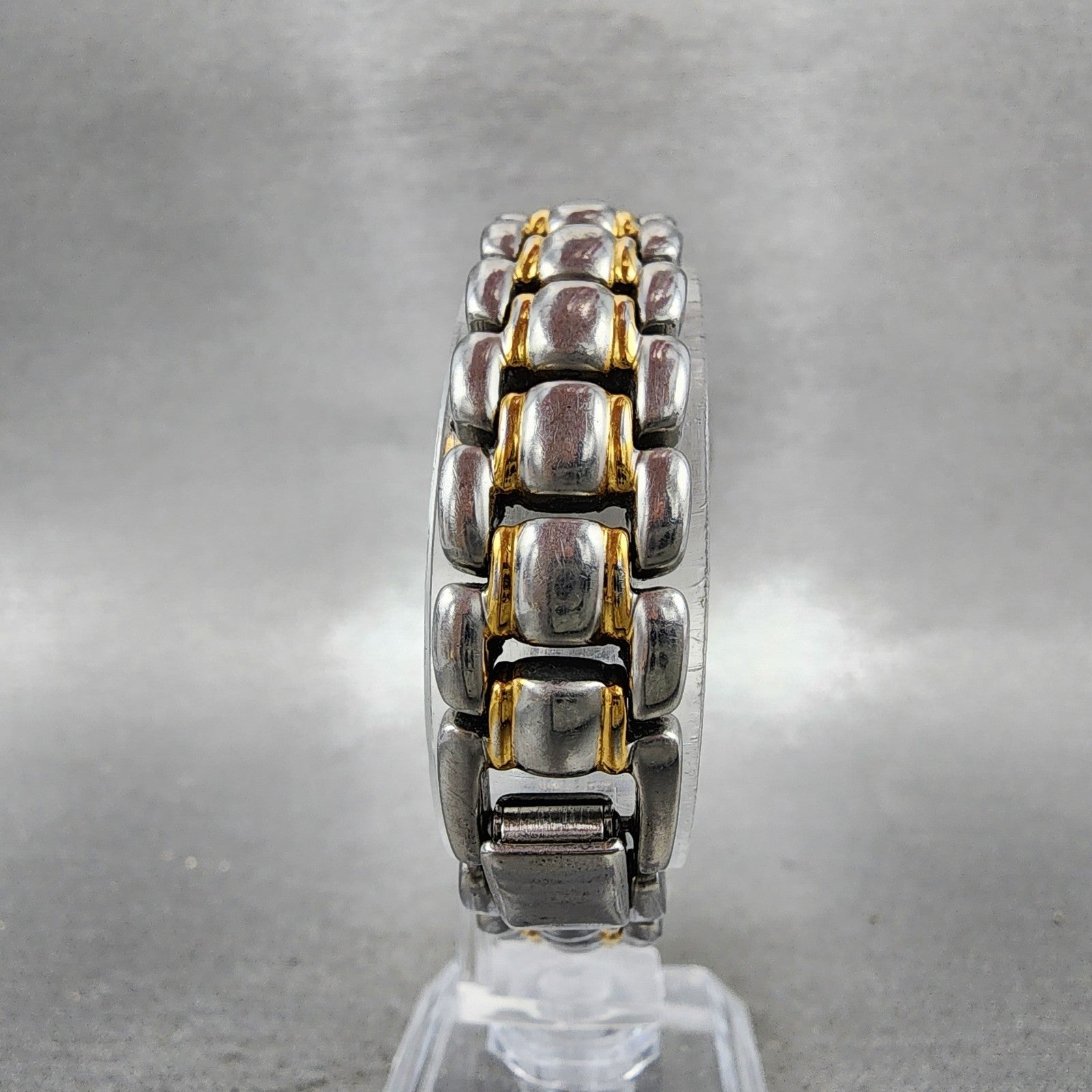 Seiko SQ 50 Watch Women 25mm White Dial Two Tone Date 7n820301 New Battery7