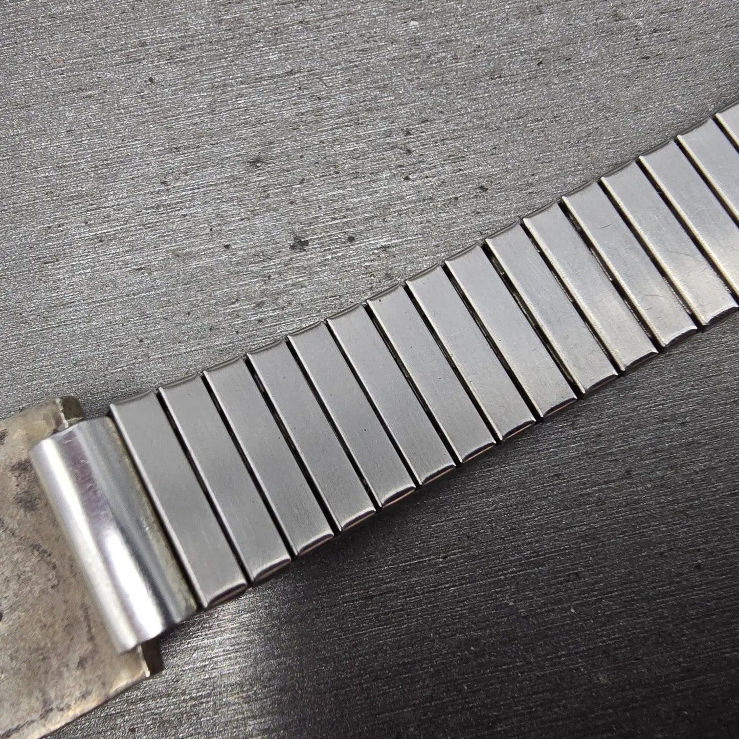 Navajo Sterling Silver Watch Band Tips 17mm Lizard Design Stretch Band VTG16