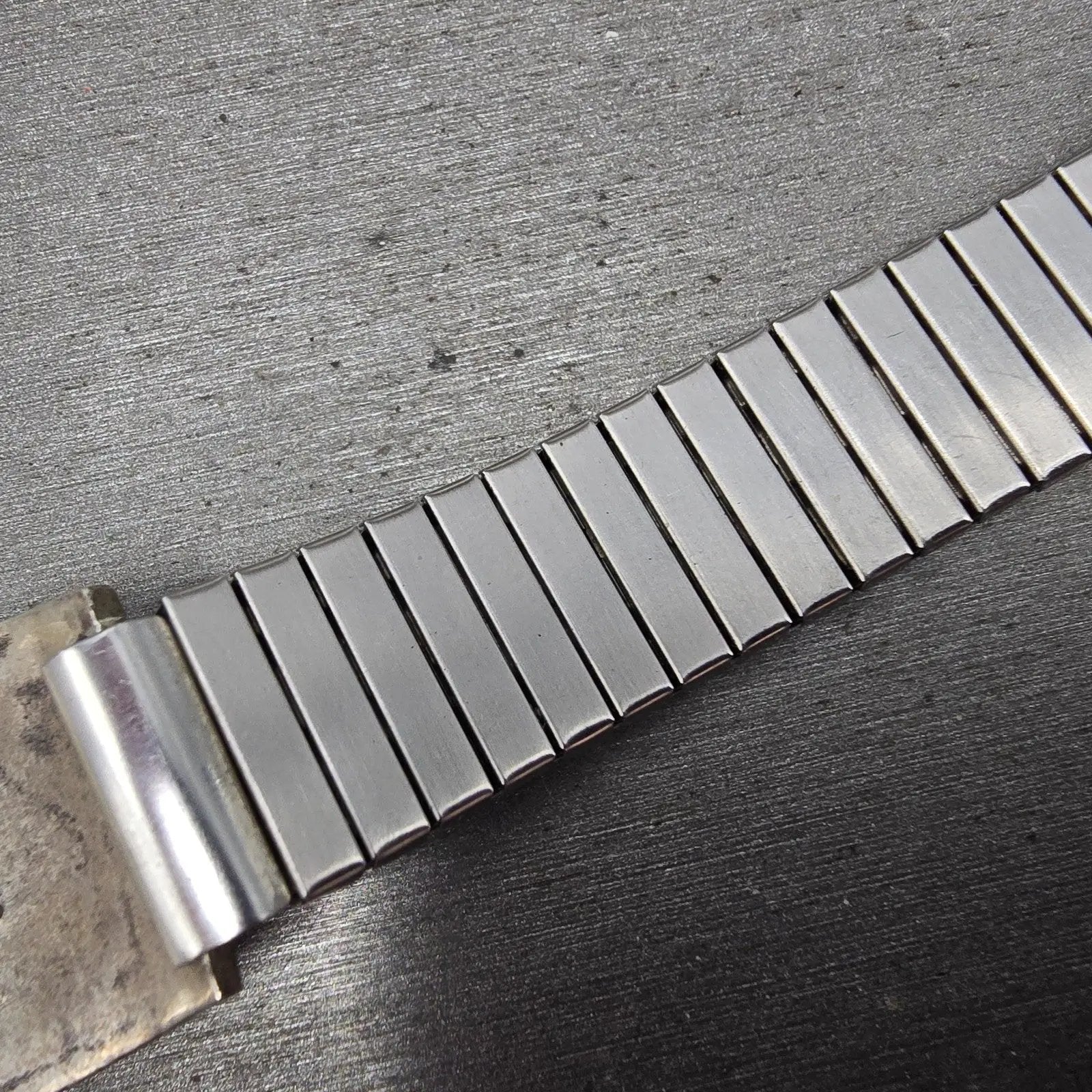 Navajo Sterling Silver Watch Band Tips 17mm Lizard Design Stretch Band VTG16