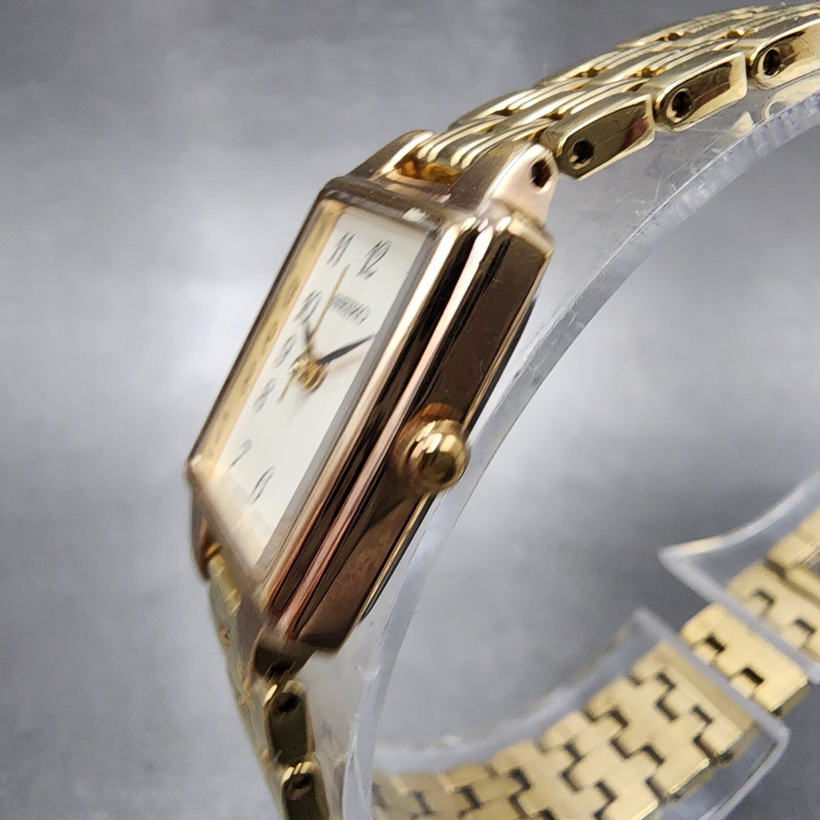Seiko Tank Watch Women 16mm White Dial Gold Tone Rectangle 1n010fh0 New Battery2