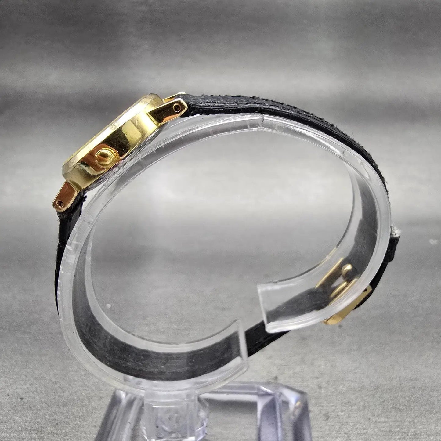 Citizen CQ Watch Women 21mm Black Dial Gold Tone Round 5930-T15740 New Battery6