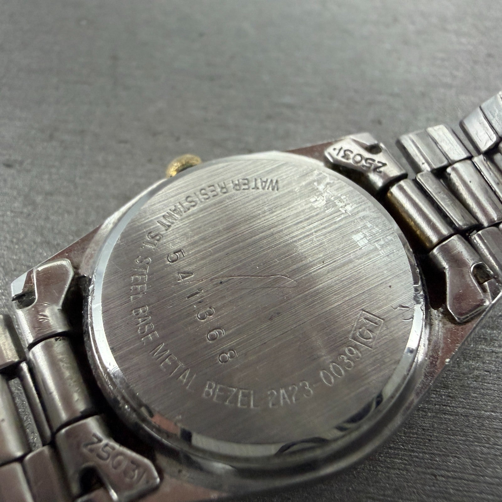 Seiko SQ Watch Women 25mm Silver Dial Two Tone Daydate Round 2A23-0039 NewBat 569
