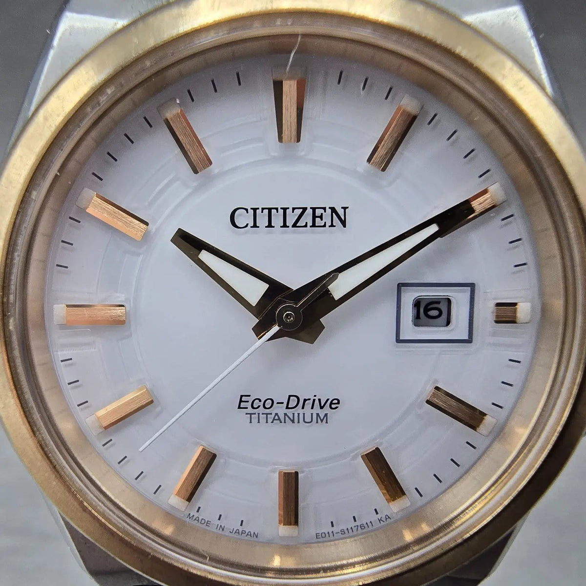 Citizen Eco-Drive Watch Women 32mm White Dial Titanium Date E011-S080916 Works1