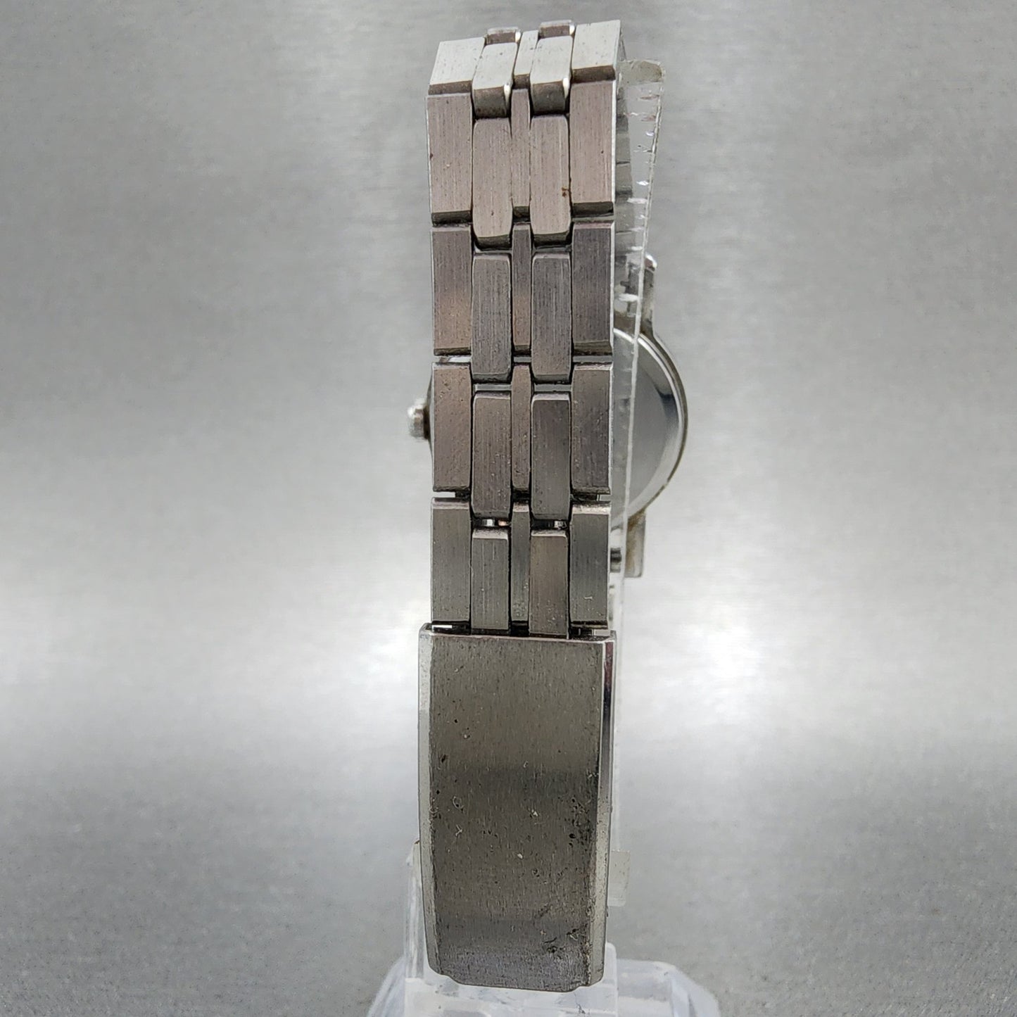 Seiko Watch Women 26mm Silver Dial Silver Tone Date Round 7n826d90 New Battery7