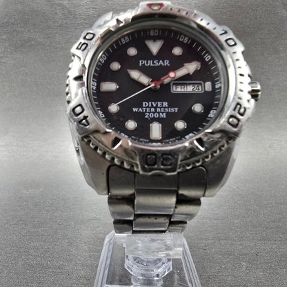 Seiko Pulsar Dive Watch Men 40mm Black Dial Steel READ! Daydate V736-6A60 NewBat6
