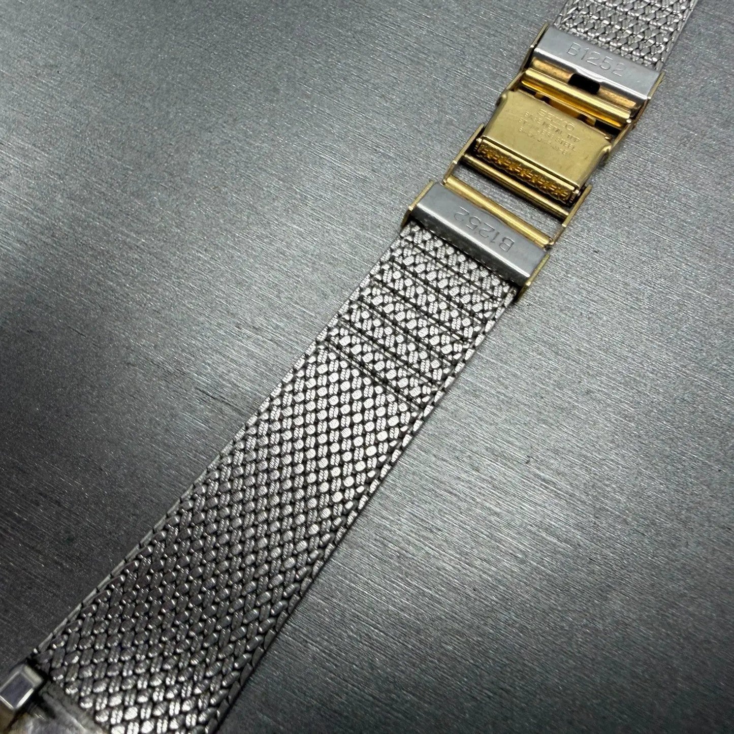Seiko Tank Watch Men 25mm Black Dial Gold Tone Rectangle READ!! 7430-5499 NewBat15