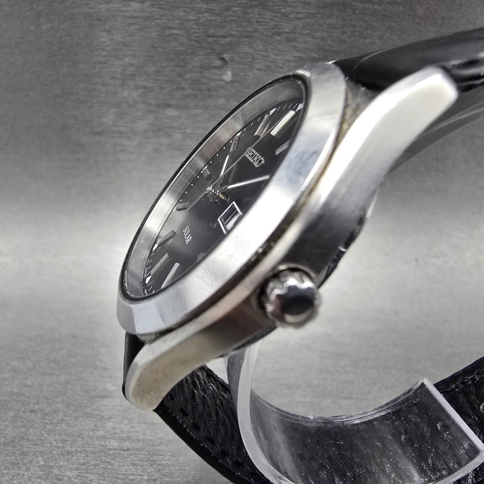 Seiko Solar Watch Men 37mm Black Dial Silver Tone Daydate Round V158-0AB0 Runs G2
