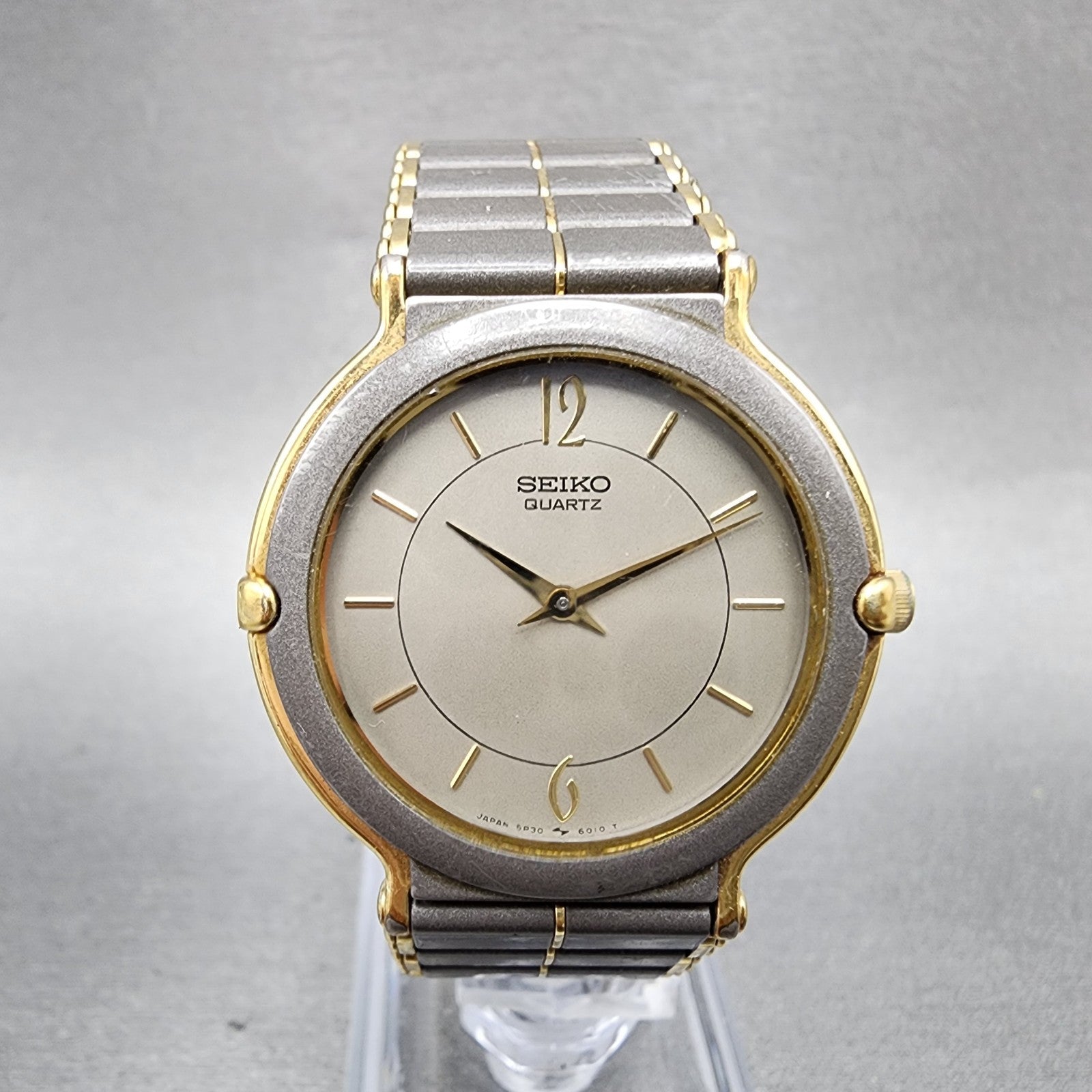 Seiko Watch Men 32mm Silver Dial Tone Two Tone Round 5P30-600H New Battery0