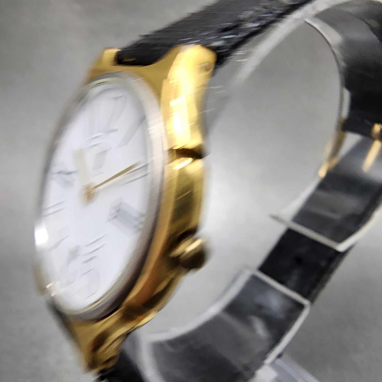 Yves Saint Laurent Watch Women 30mm White Dial Gold Tone Round New Battery2