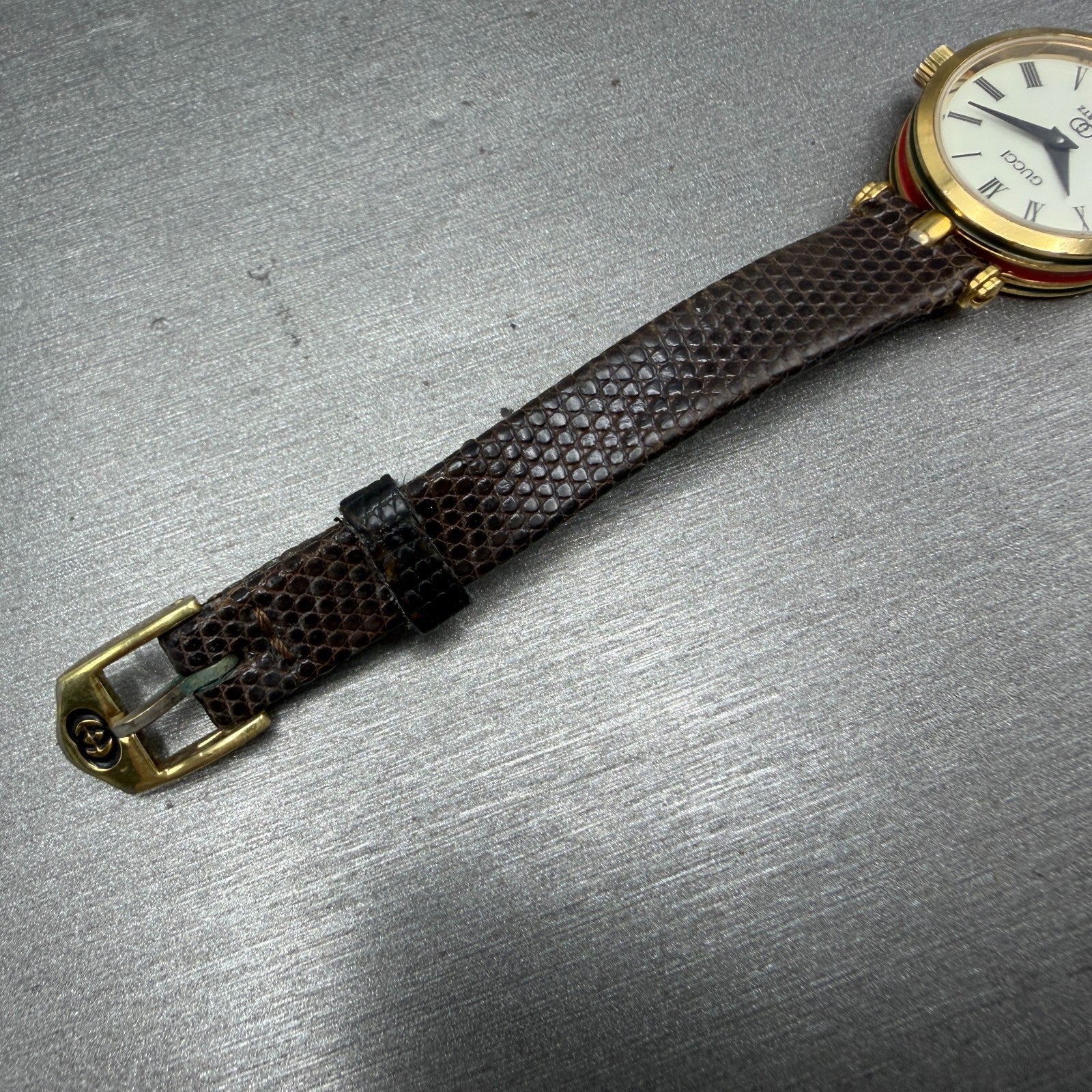 Gucci 2000L Watch Women 21mm Cream Dial Gold Plated Round New Battery KLQ7