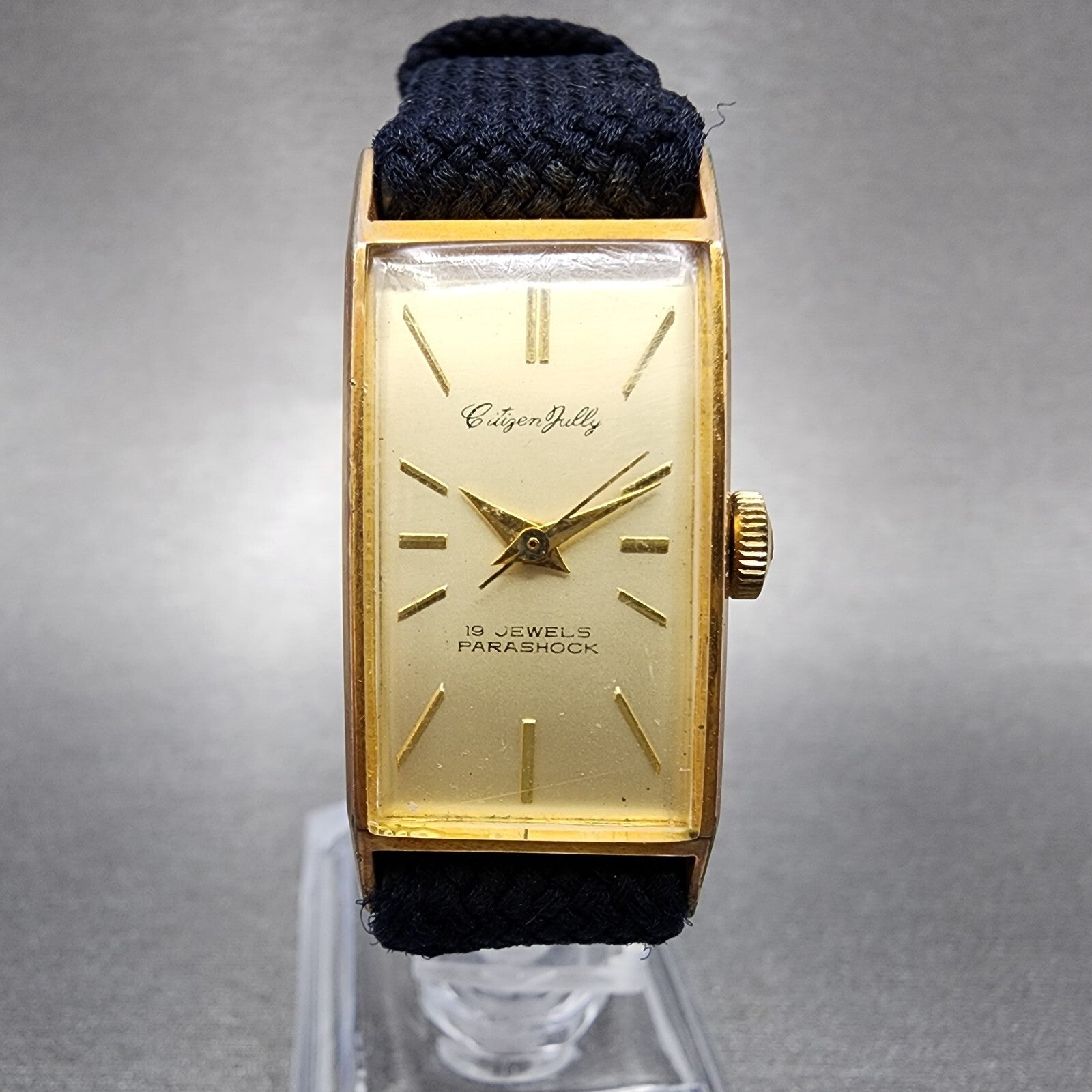 Citizen Jully Tank Watch Women 17mm Champange Dial Gold Tone Rectangle Runs0