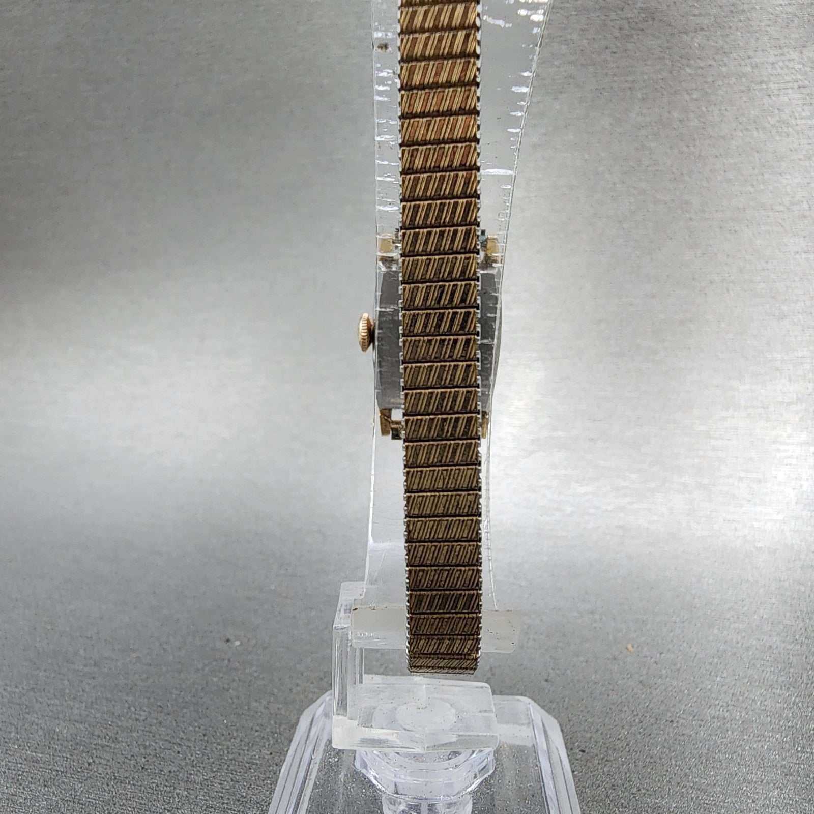 Seiko Femi Laurel Tank Watch Women 16mm White Dial Gold Plated Manual Wind Runs7
