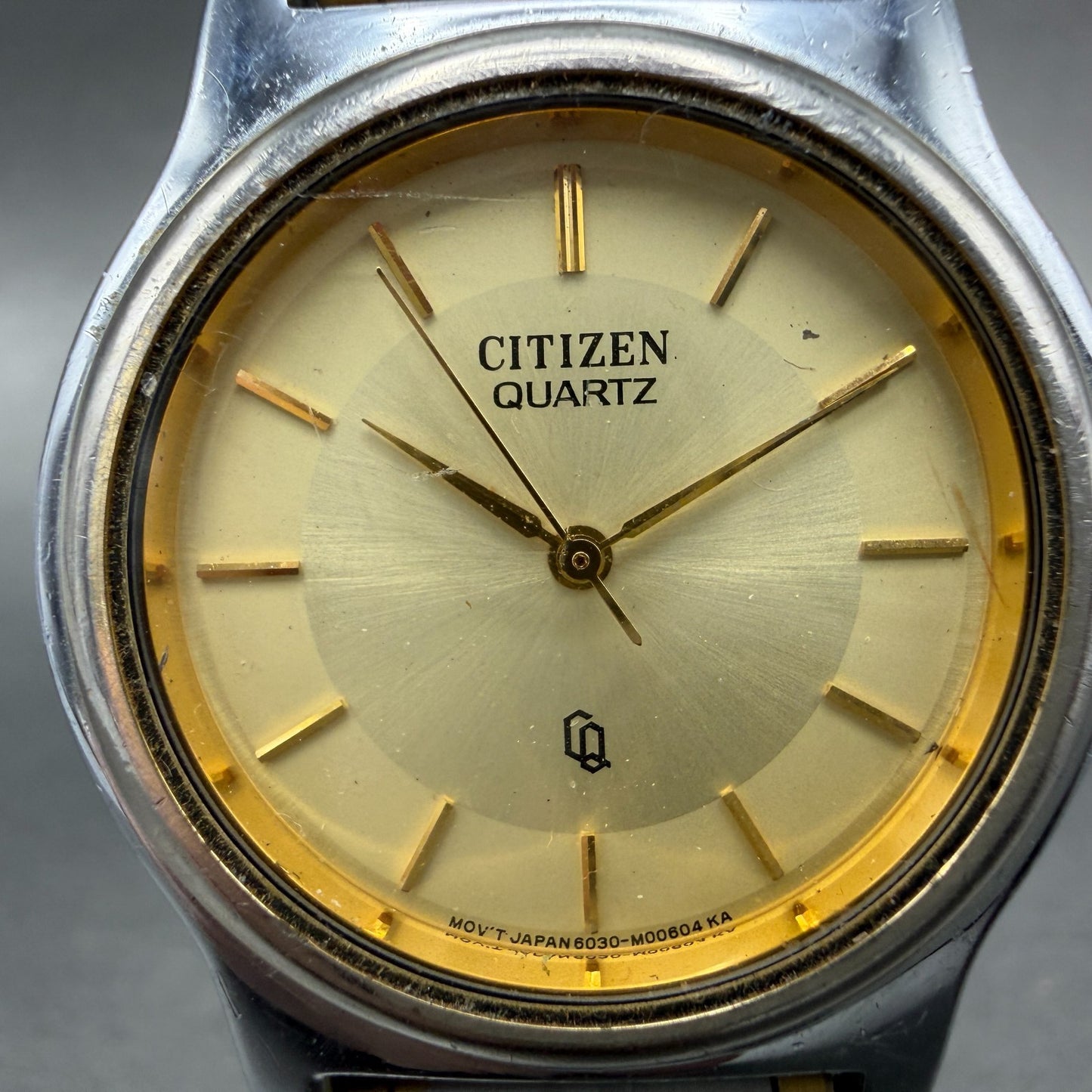 Citizen CQ Watch Unisex 33mm Champagne Dial Two Tone Round 6030-075099 New batt1