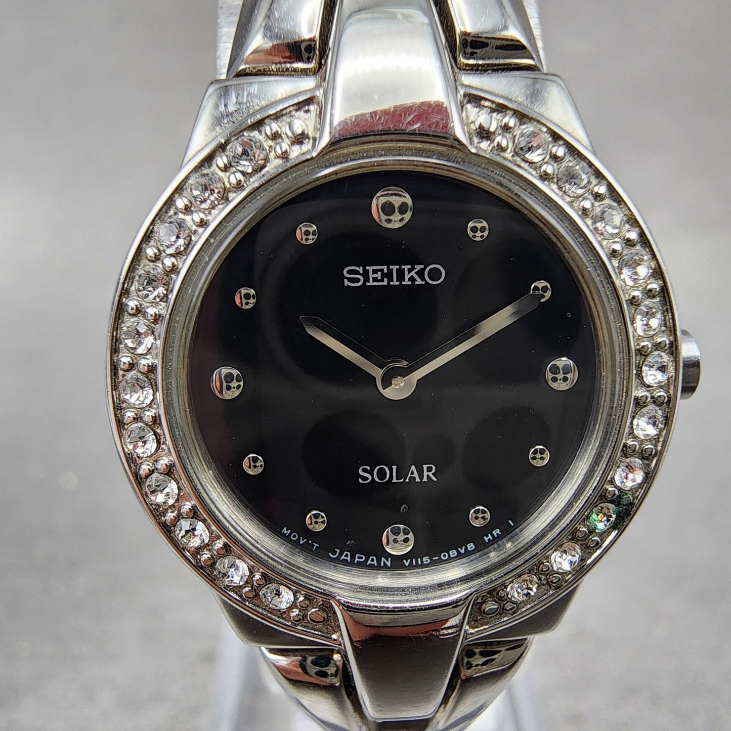 Seiko Solar Watch Women 22mm Black Dial Silver Tone Round Crystal Bezel Runs1