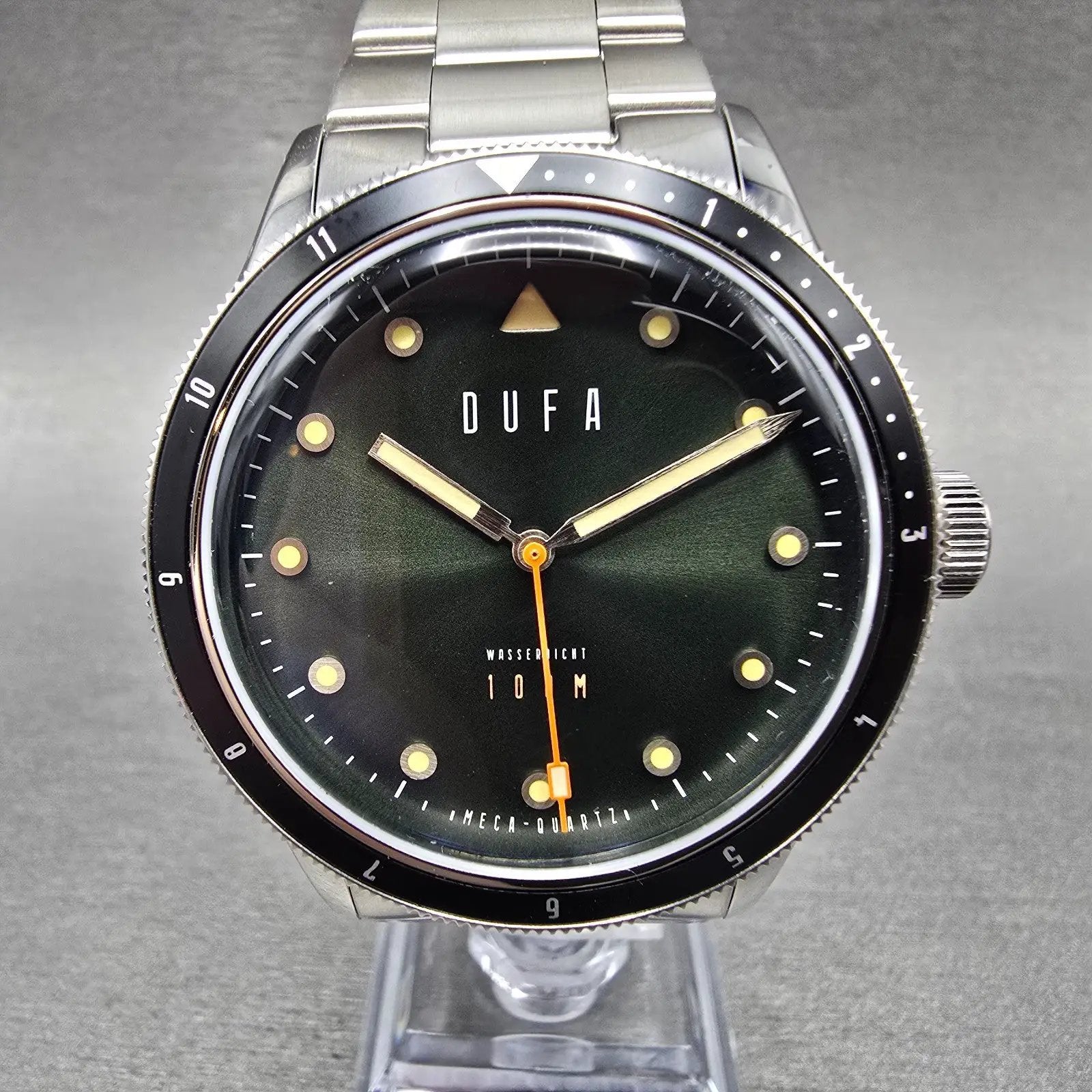 Dufa Tauchen Dive Watch Men 42mm Green Dial Steel Round Mecha Quartz New Battery0