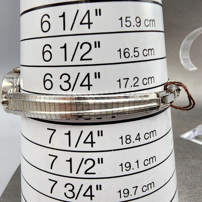 Wittnauer Geneve Watch Women 17mm Silver Dial Silver Tone NOS Oval Manual Wind11