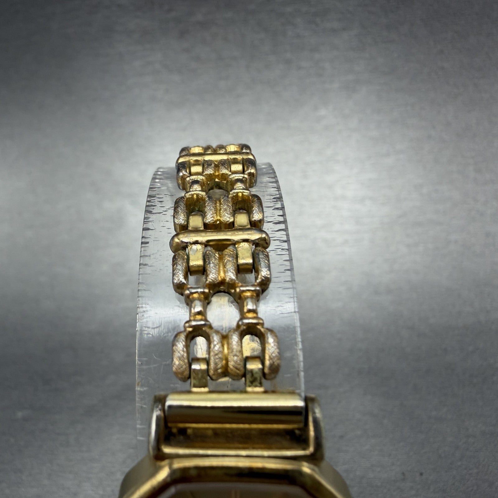 Seiko Watch Women 20mm Champagne Dial Gold Tone Octagon 2C21-5170 New Battery4