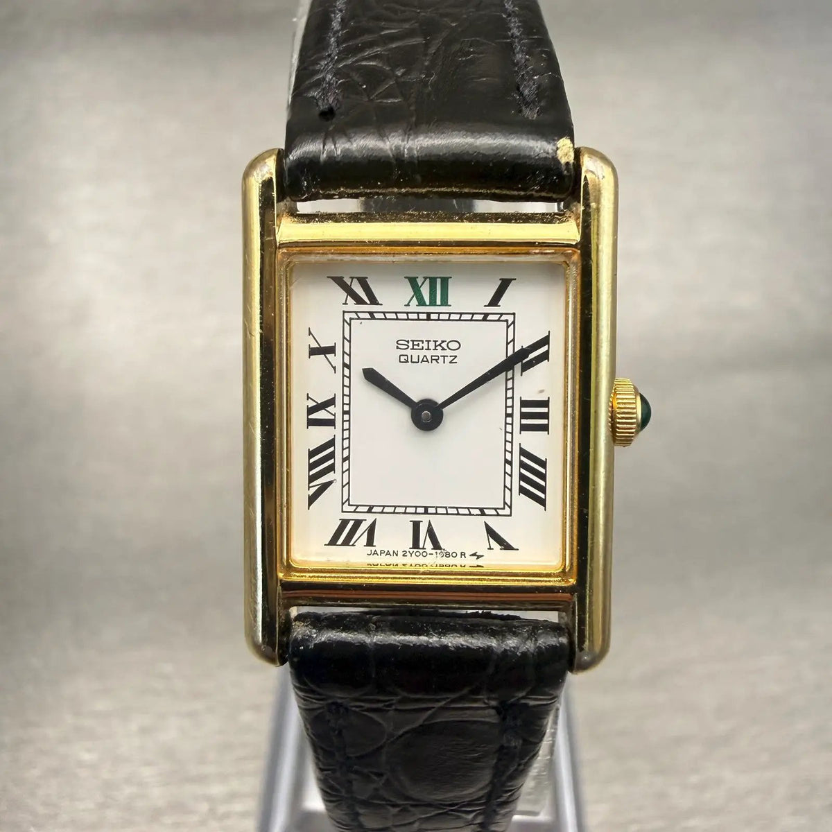 Seiko Tank Watch Women 18mm White Dial Gold Tone Rectangle 2Y00-5470 New Battery0