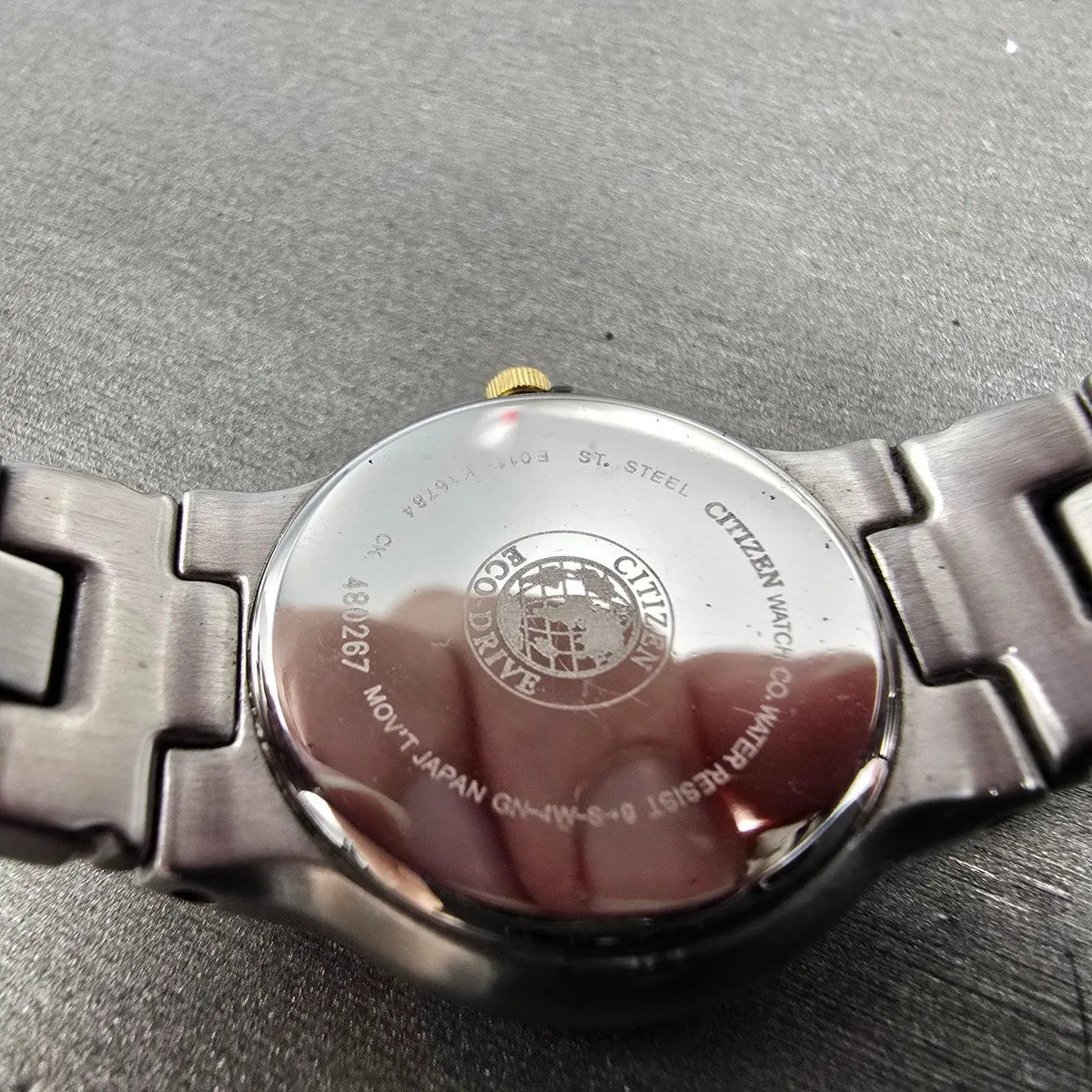 Citizen Eco-Drive Watch Women 25mm Cream Dial Two Tone Date E011-K16784 Runs JP9