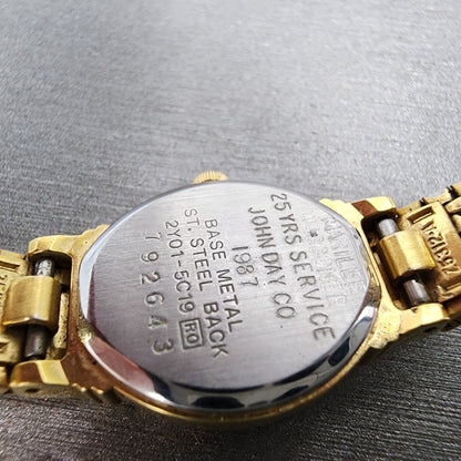 Seiko Watch Women 17mm Champagne Dial Gold Tone Oval 2y015c19 New battery9
