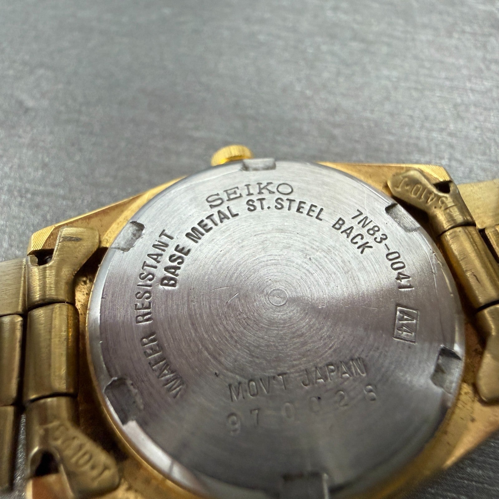 Seiko Watch Women 25mm Gold Dial Gold Tone Daydate Round 7N83-0041 New Battery 79