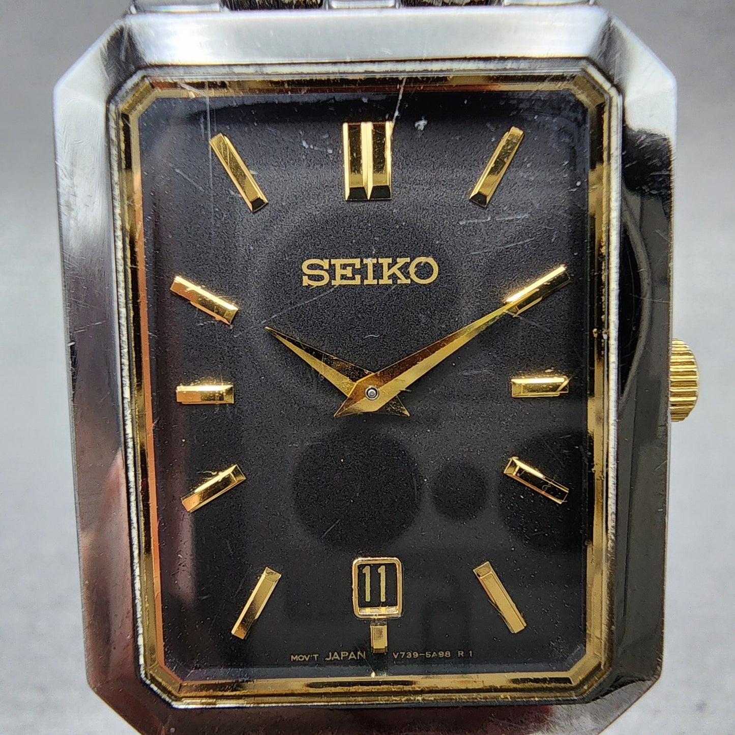 Seiko Tank Watch Men 27mm Black Dial Black &gold Tone Date V7395b19 New Battery1