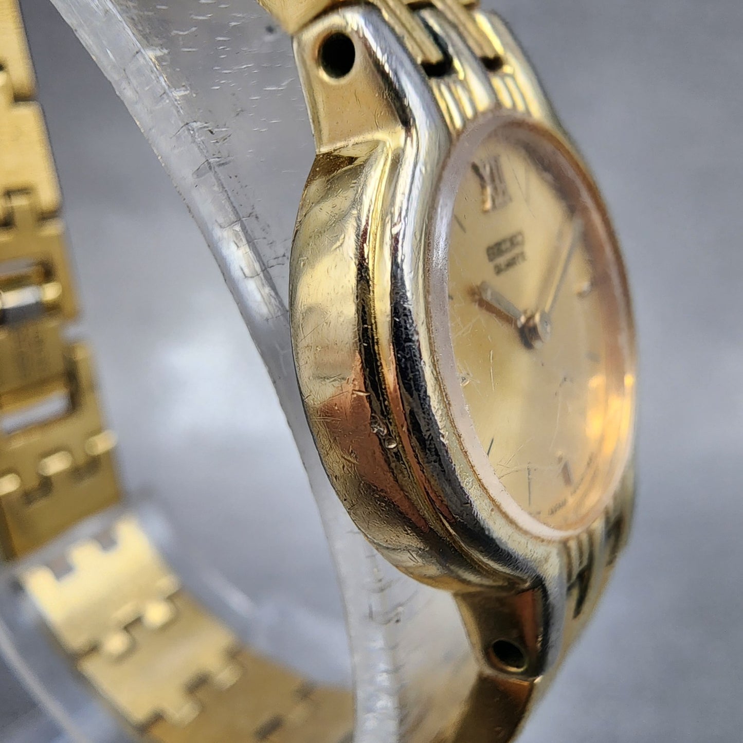Seiko Watch Women 20mm Champagne Dial Gold Tone Round 4n000191 New Battery3