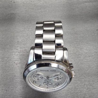 Michael Kors Runway Chronograph Watch Men 38mm Silver Dial Date MK5076 New Batt4