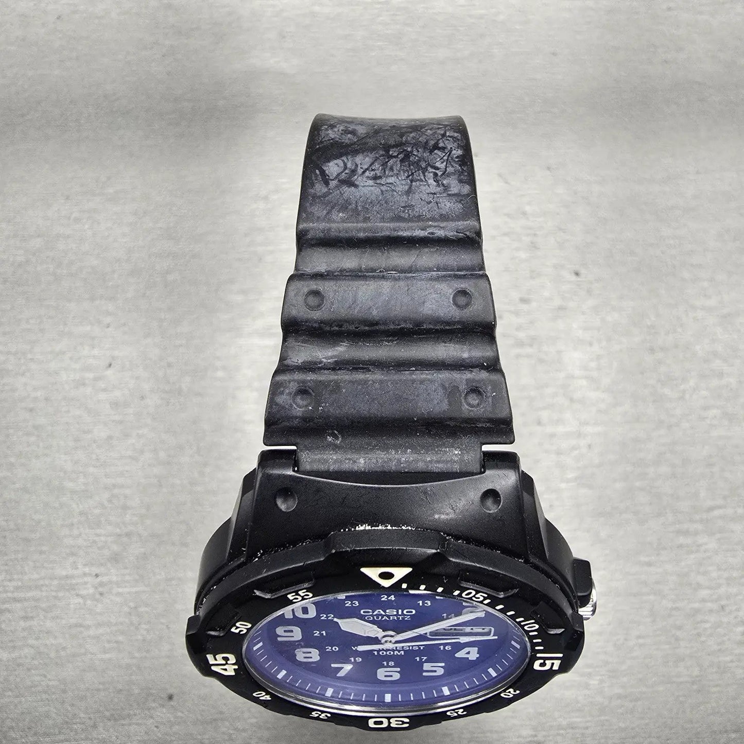 Casio Watch Men 43mm Blue Dial Black Tone Daydate Round MRW-200H New Battery4