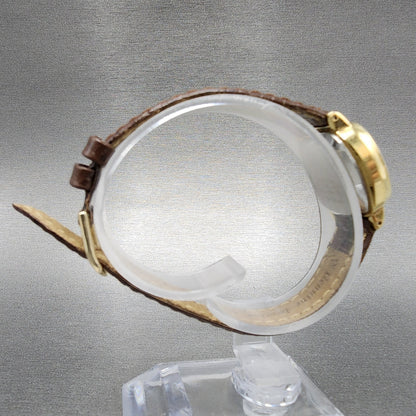 VTG Seiko SQ Watch Women 21mm Gold Dial Gold Tone Rectangle 85235009 New Batt8