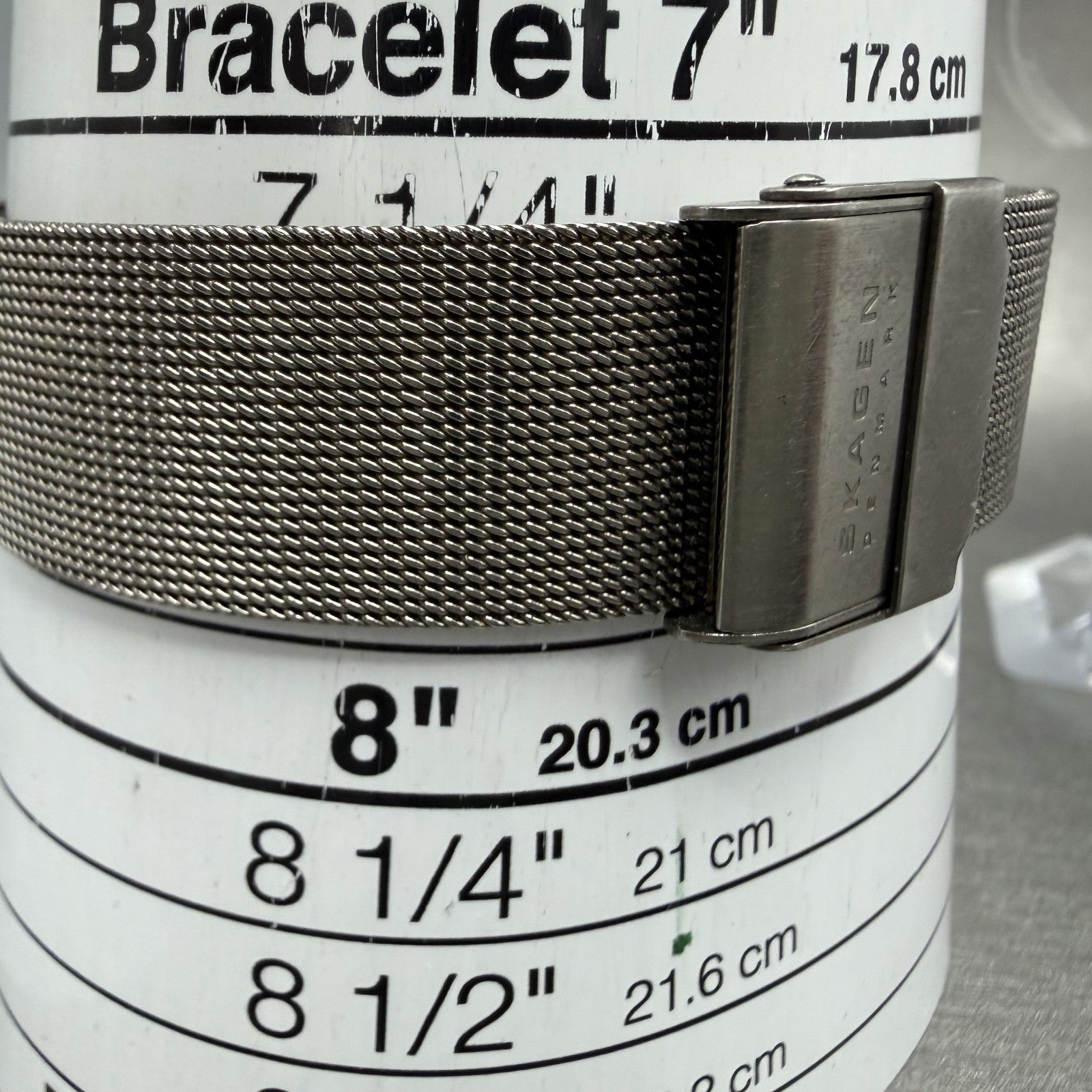 Skagen Watch Men 34mm Gray Dial Titanium Round Mesh Band 233LTTM New Battery10