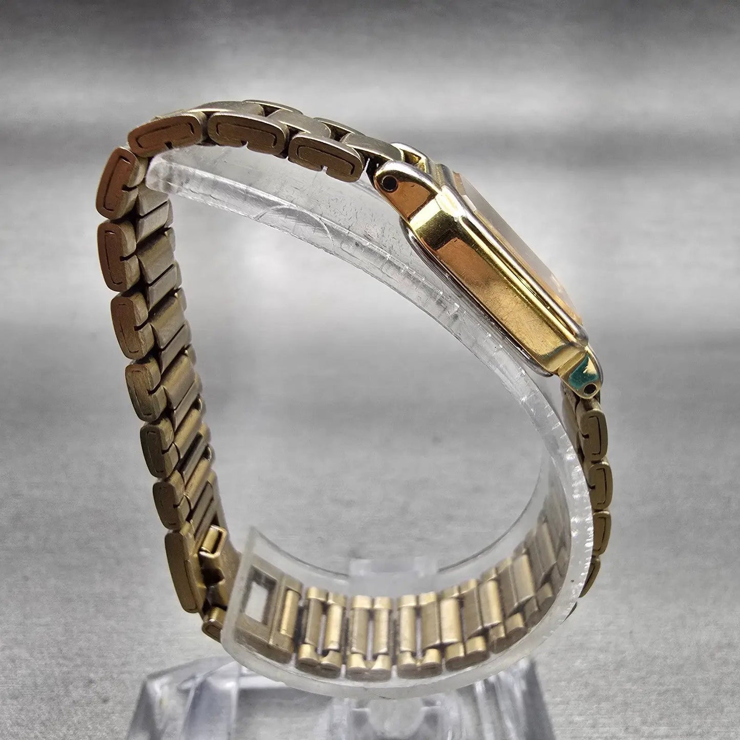 Seiko Tank Watch Women 15mm Black Dial Gold Tone Rectangle 4N00-5071 New Battery8