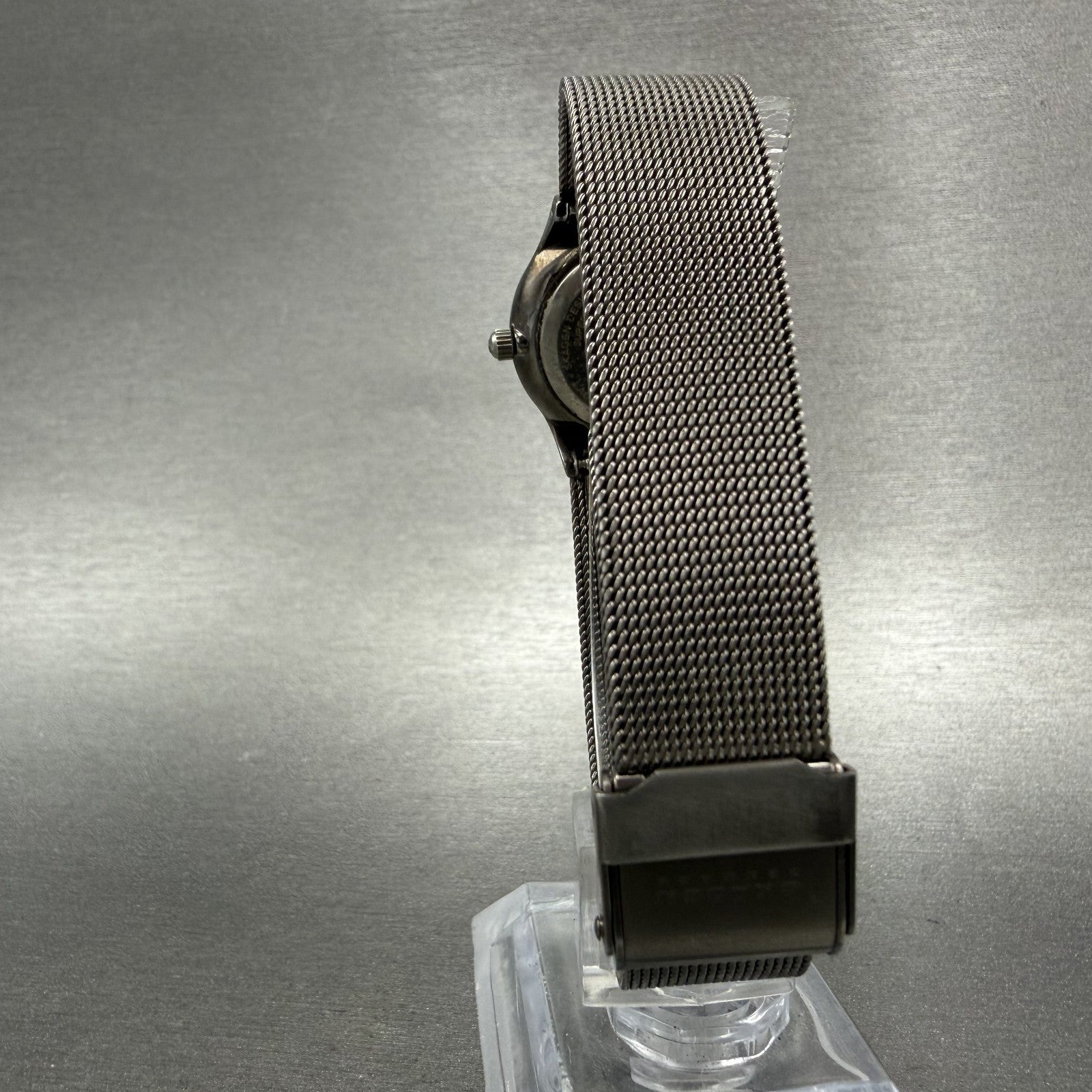 Skagen Watch Women 24mm Gray Dial Titanium Round Mesh Band 233XSTTM New Battery7