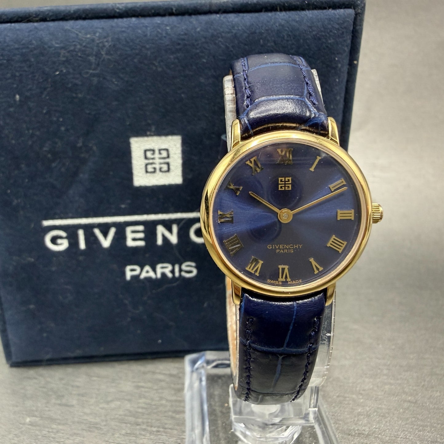 Givenchy Watch Women 24mm Blue Dial Gold Tone Round Swiss New Battery W/Box0