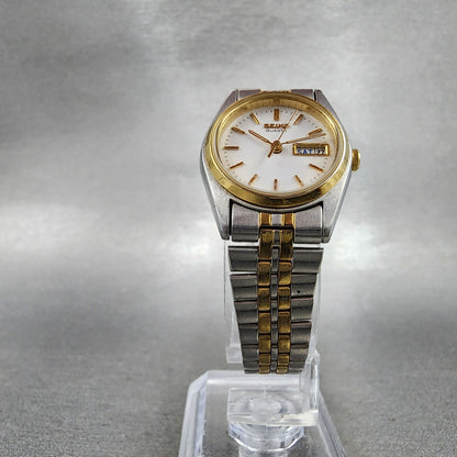 Seiko Watch Women 25mm White Dial Two Tone Daydate 7n430011 Round New Battery5