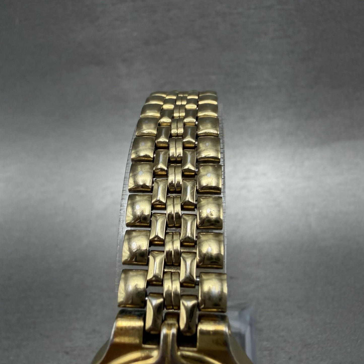 Bulova Watch Women 24mm Champagne Dial Gold Tone Date 97N02 New Battery4