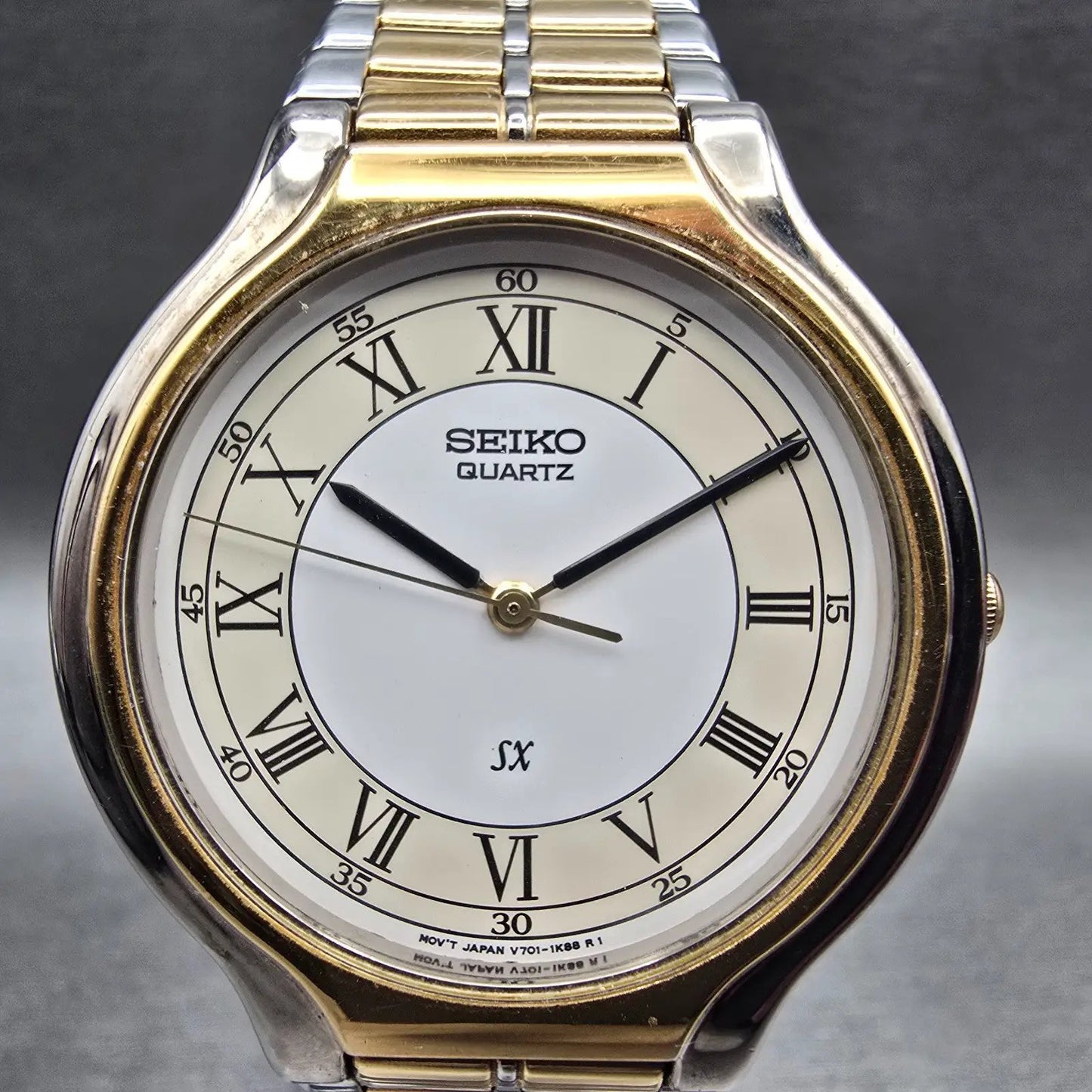 Seiko SX Watch Men 34mm White Dial Two Tone Round V701-6J60 New Battery VintageL1