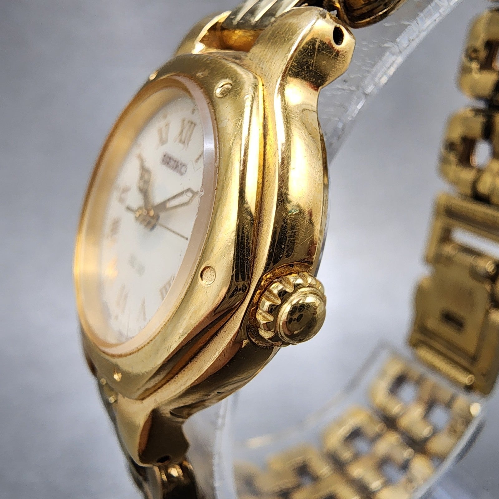 Seiko SQ 50 Watch Women 25mm White Dial Gold Tone Date Round 7N826C53 New Batt2