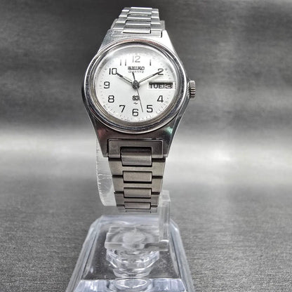 Seiko SQ Watch Women 23mm Silver Dial Silver Tone Daydate 3523-0039 New Battery)5