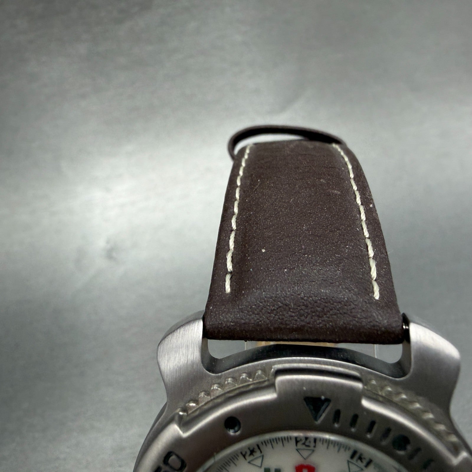 Victorinox Swiss Army Sportline Watch Men 37mm White Dial Silver READ!! New Batt4