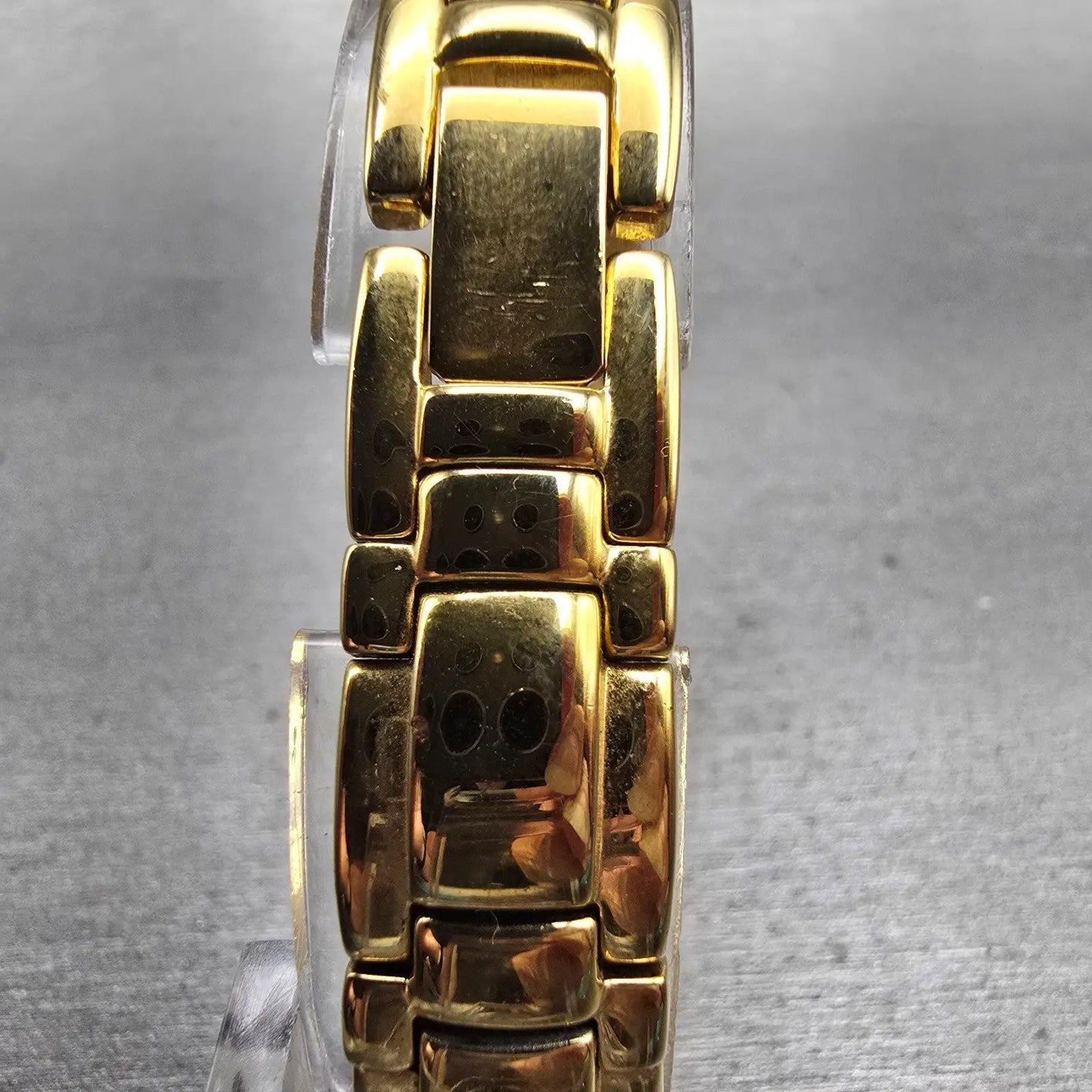 Citizen Elegance Hide Away Watch Women 16mm Black Dial Gold Tone New Battery VTG8