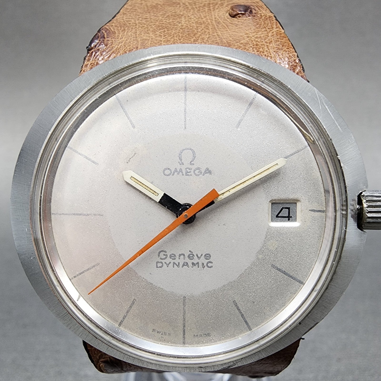 Omega Geneve Dynamic Watch Men 41mm White Dial Steel Date Oval Manual Runs2